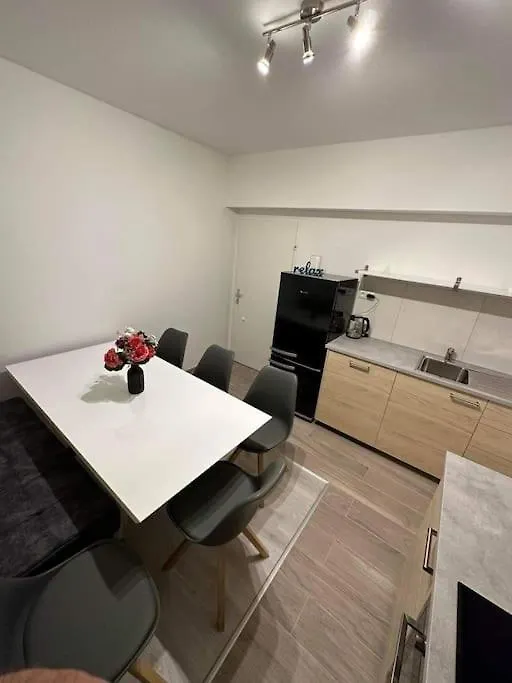 Direkt Bei U1 Apartment Vienna 0*,  Austria